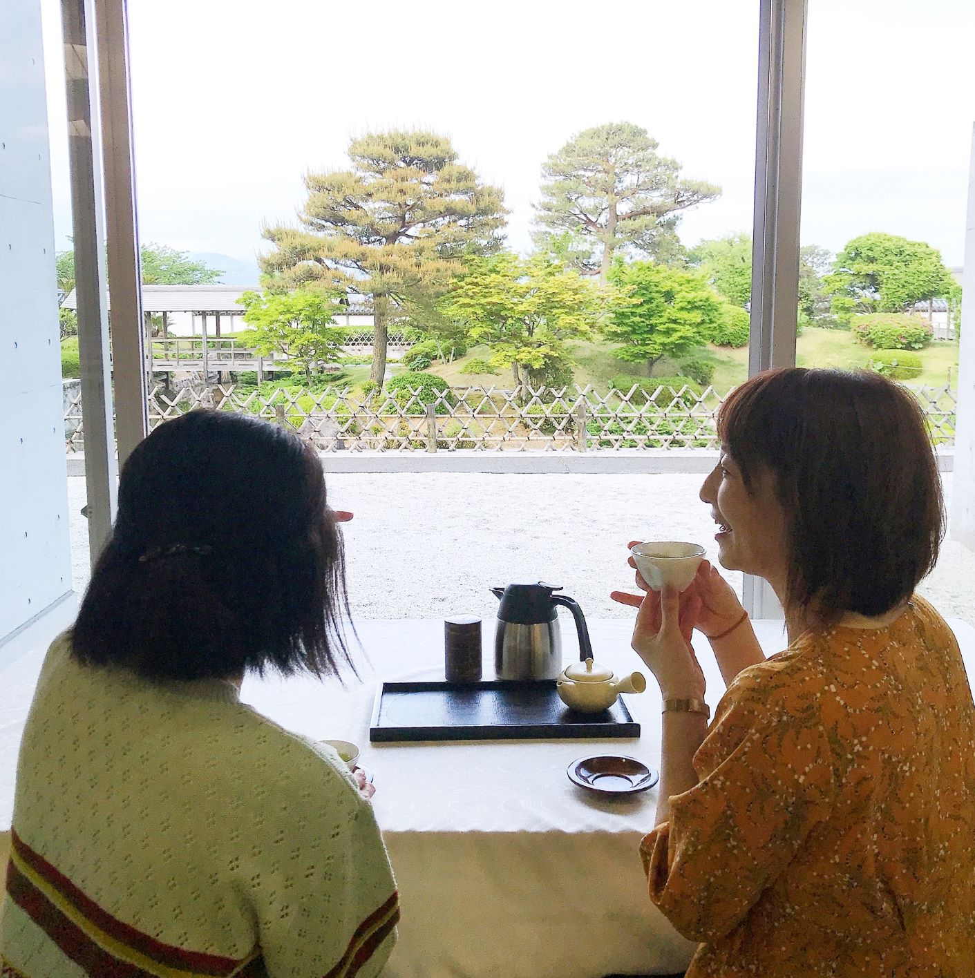 ガーデンビューで緑茶飲み比べ体験 のイメージ
